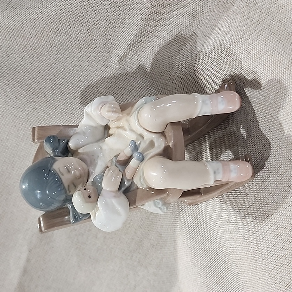 LLADRO Nap Time